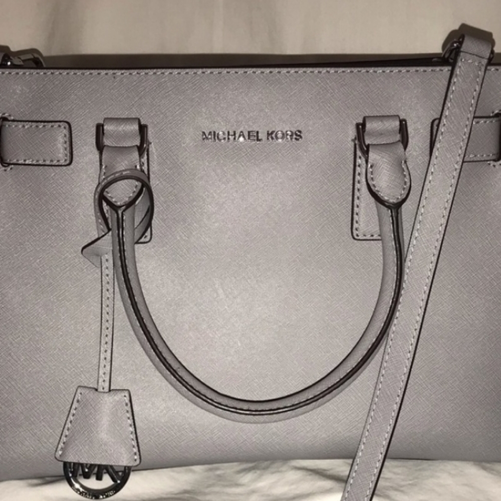 Michael kors tote